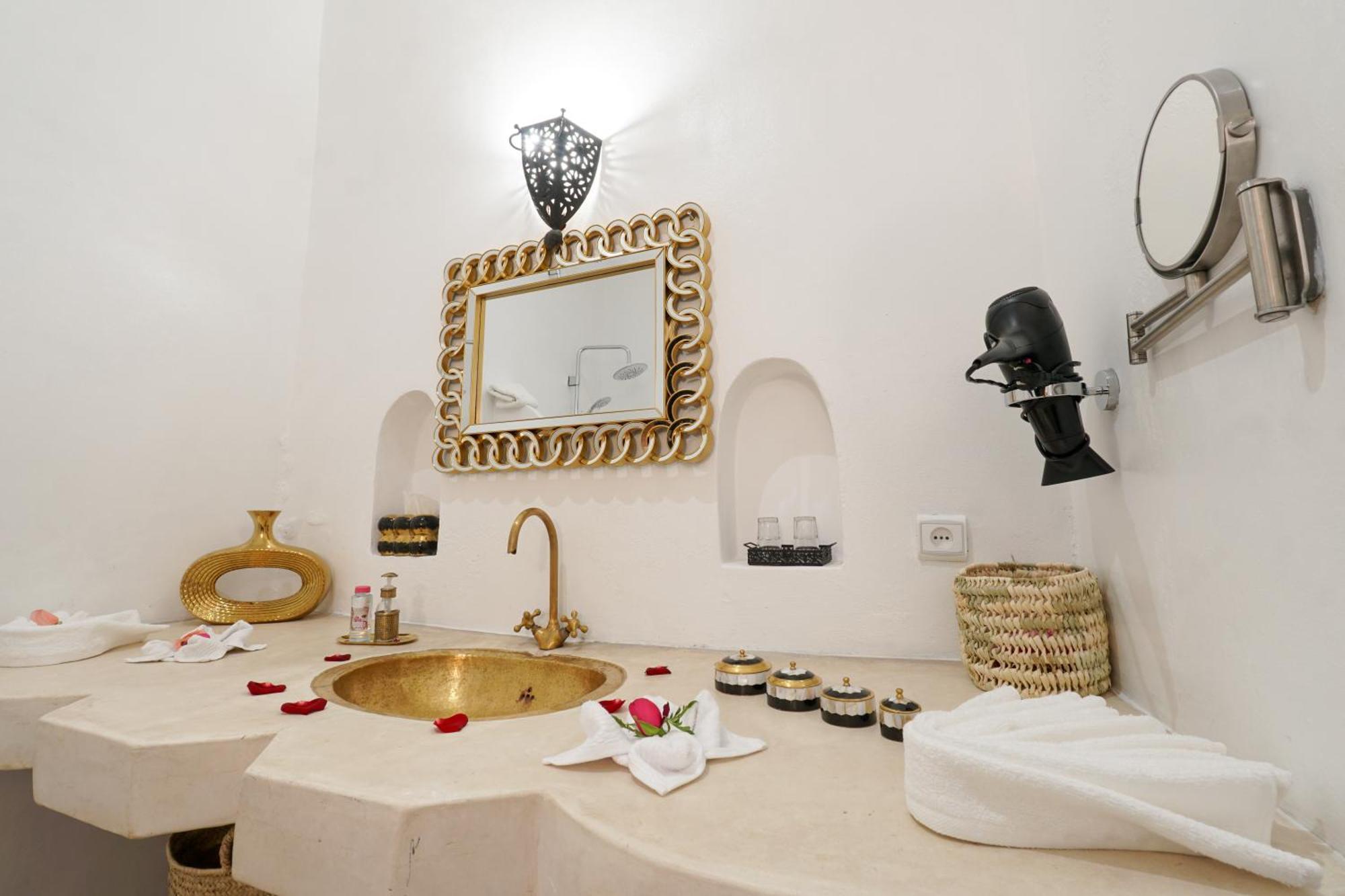 Riad Darna 4 Chambres Avec Piscine Et Petit Dejeuner Marrakesh Eksteriør bilde